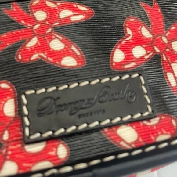 Dooney & Bourke Minnie Mouse Disney Wristlet - Picture 5 of 7